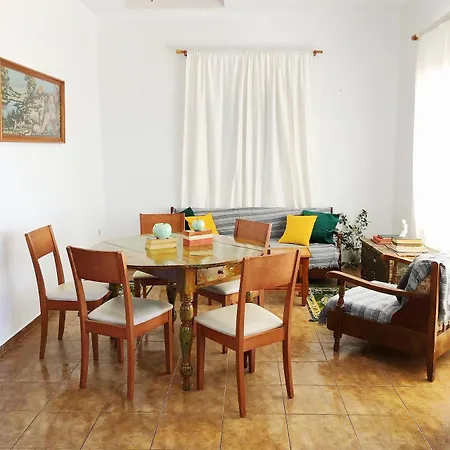 شقة Irene Emborios